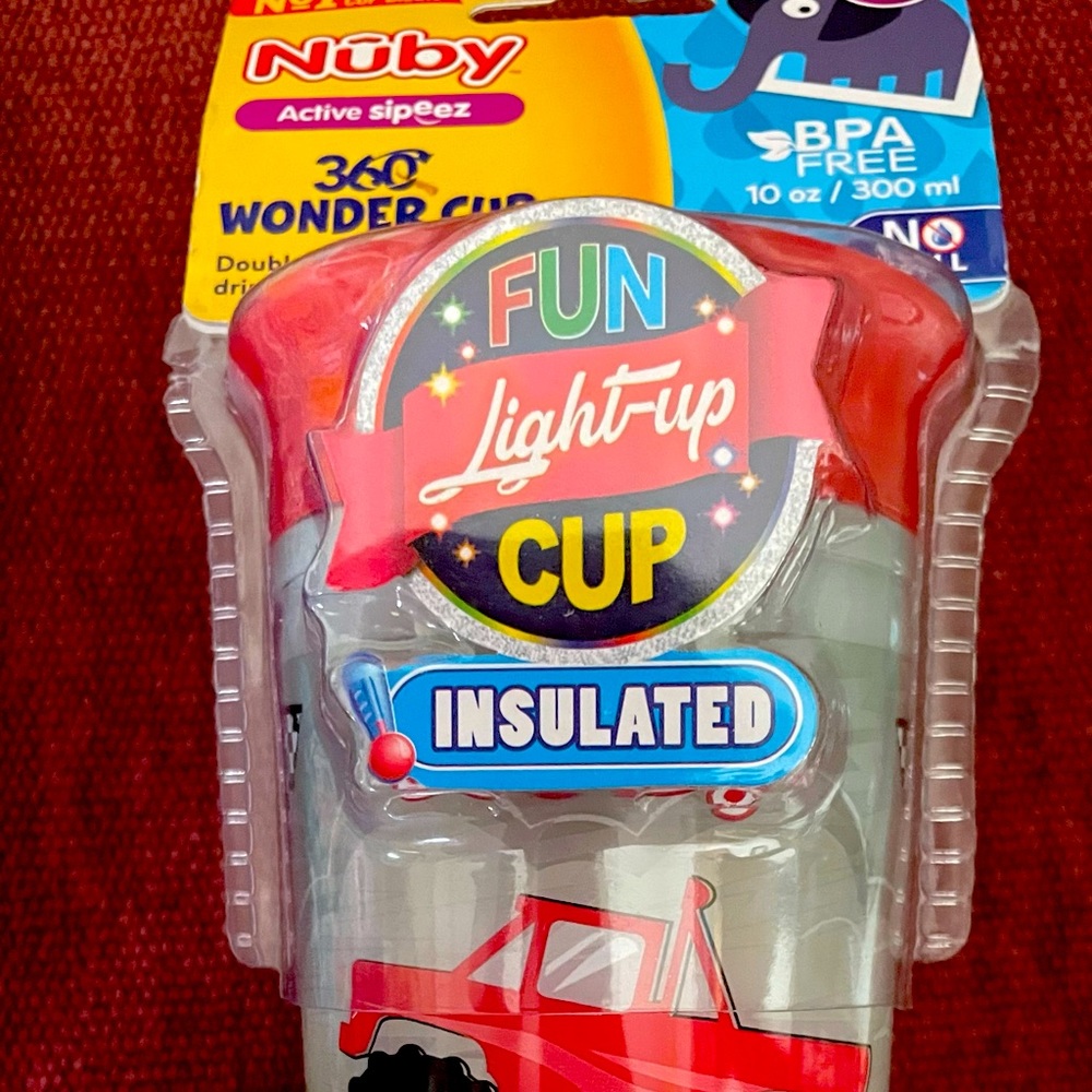 Nuby 10 Oz. Insulated 360 Wonder Light up Cup Monster Truck ￼